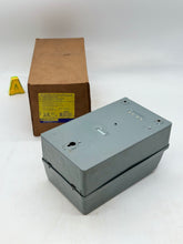 Load image into Gallery viewer, Square D 8536SBG2V02H20S AC Magnetic NEMA Size 0 Starter w/ 120V Coil (Open Box)