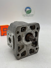 Load image into Gallery viewer, HPI Hydroperfect International 61011699 1CB2008L20 Hydraulic Pump (Used)