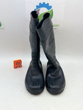 Load image into Gallery viewer, Toro Knee High Rubber Boots, Size 9, Waterproof, Defined Heel (Open Box)