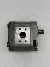 Load image into Gallery viewer, HPI Hydroperfect International B0254894 P1CEN2012HL20 Hydraulic Pump (Used)