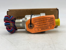 Load image into Gallery viewer, Custom Control Sensors 611G8007 Pressure Switch, 1/4&quot; NPTM, 63-180 PSI (New)