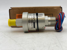 Load image into Gallery viewer, Custom Control Sensors 611G8007 Pressure Switch, 1/4&quot; NPTM, 63-180 PSI (New)