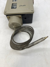 Load image into Gallery viewer, Danfoss 017-518066 RT26 Thermostat, Temperature Control (Open Box)