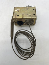 Load image into Gallery viewer, Danfoss 060L112166 KP77 Thermostat, Pressure Switch (Open Box)