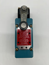 Load image into Gallery viewer, Micro Switch 151ML1-E1 Precision Limit Switch, Blue (No Box)