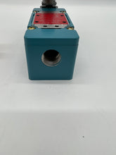 Load image into Gallery viewer, Micro Switch 151ML1-E1 Precision Limit Switch, Blue (No Box)