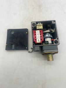 Square D 9012GAW6 Pressure Switch (No Box)