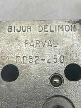Load image into Gallery viewer, Bijur Delimon Farval DD52-250 Valve w/ Conversion Kit (No Box)