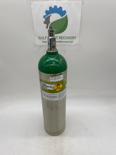 Load image into Gallery viewer, Mada 1529E Emergency Oxygen Kit w/ Regulator, Mask, Airgas Tank, Erie Fixed Regulator (Used)