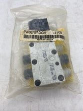 Load image into Gallery viewer, Rexroth PW-067697-00001 Solenoid/Directional Valve (New)