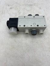 Load image into Gallery viewer, Rexroth PW-067697-00001 Solenoid/Directional Valve (New)