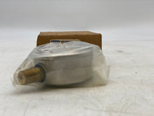 Load image into Gallery viewer, WIKA 50242041 213.53 2.5&quot; Pressure Gauge 600 PSI 1/4&quot; NPT LM (New)