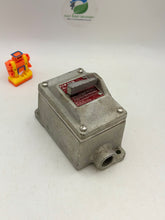 Load image into Gallery viewer, Eaton Crouse-Hinds EDS2129 Expl. Proof Snap Switch (Used)