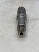 Load image into Gallery viewer, Caterpillar 100-6920 Cylinder Head Fuel Nozzle Adapter (Open Box)