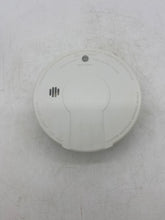 Load image into Gallery viewer, Kidde FireX I9050 Smoke Alarm, *Lot of (3)* (Open Box)