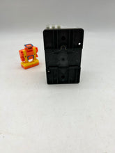 Load image into Gallery viewer, Allen-Bradley 1492-REC15 Ser.A DIN Rail Mount AC Receptacle (Used)