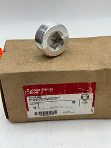 Eaton Crouse-Hinds PLG5-SA Recessed Pipe Plug, 1-1/2" *Box of (22)* (Open Box)