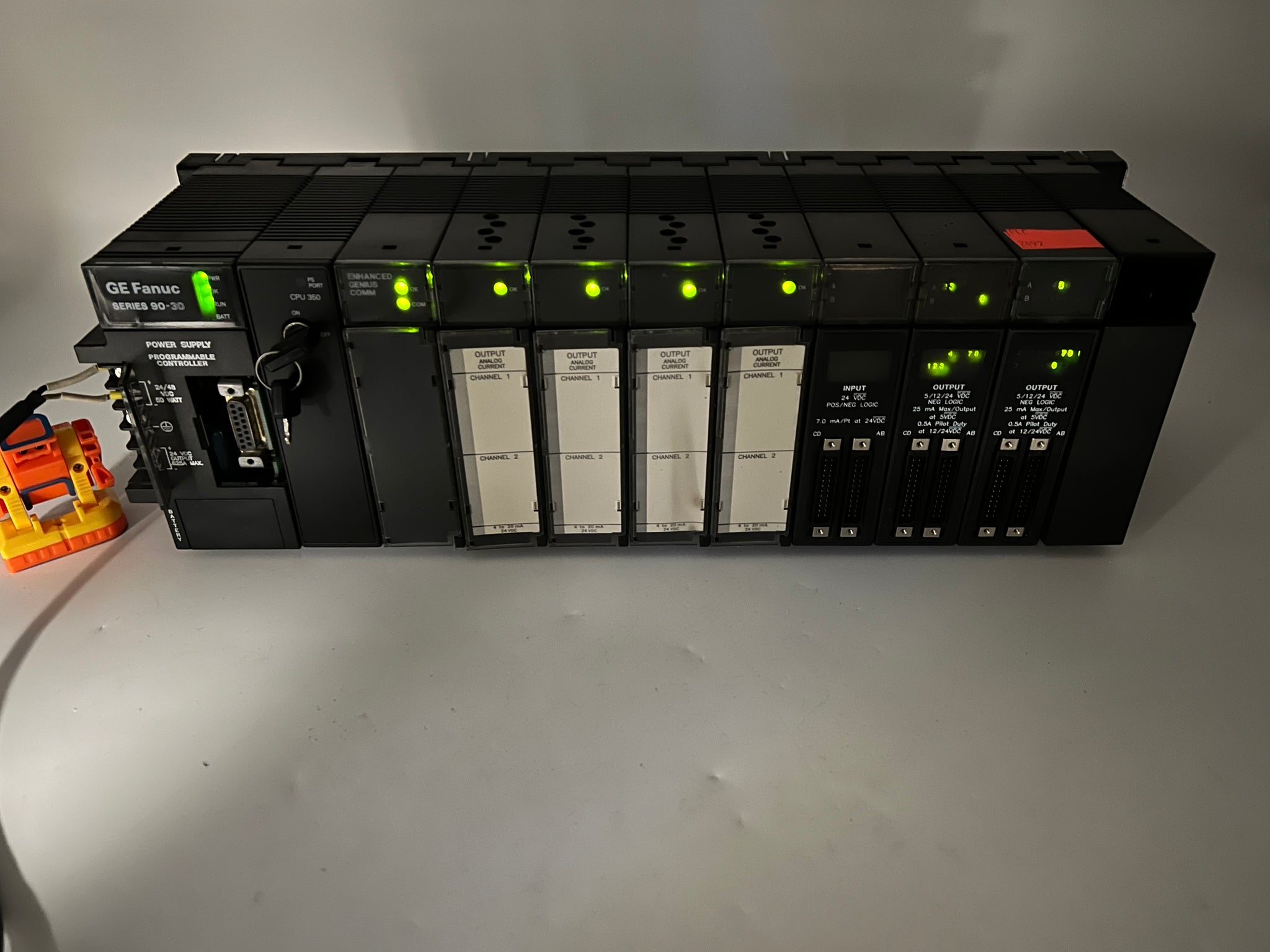 GE Fanuc PLC Series 90-30 30W Power Supply w/ (10) Slot Base, (10