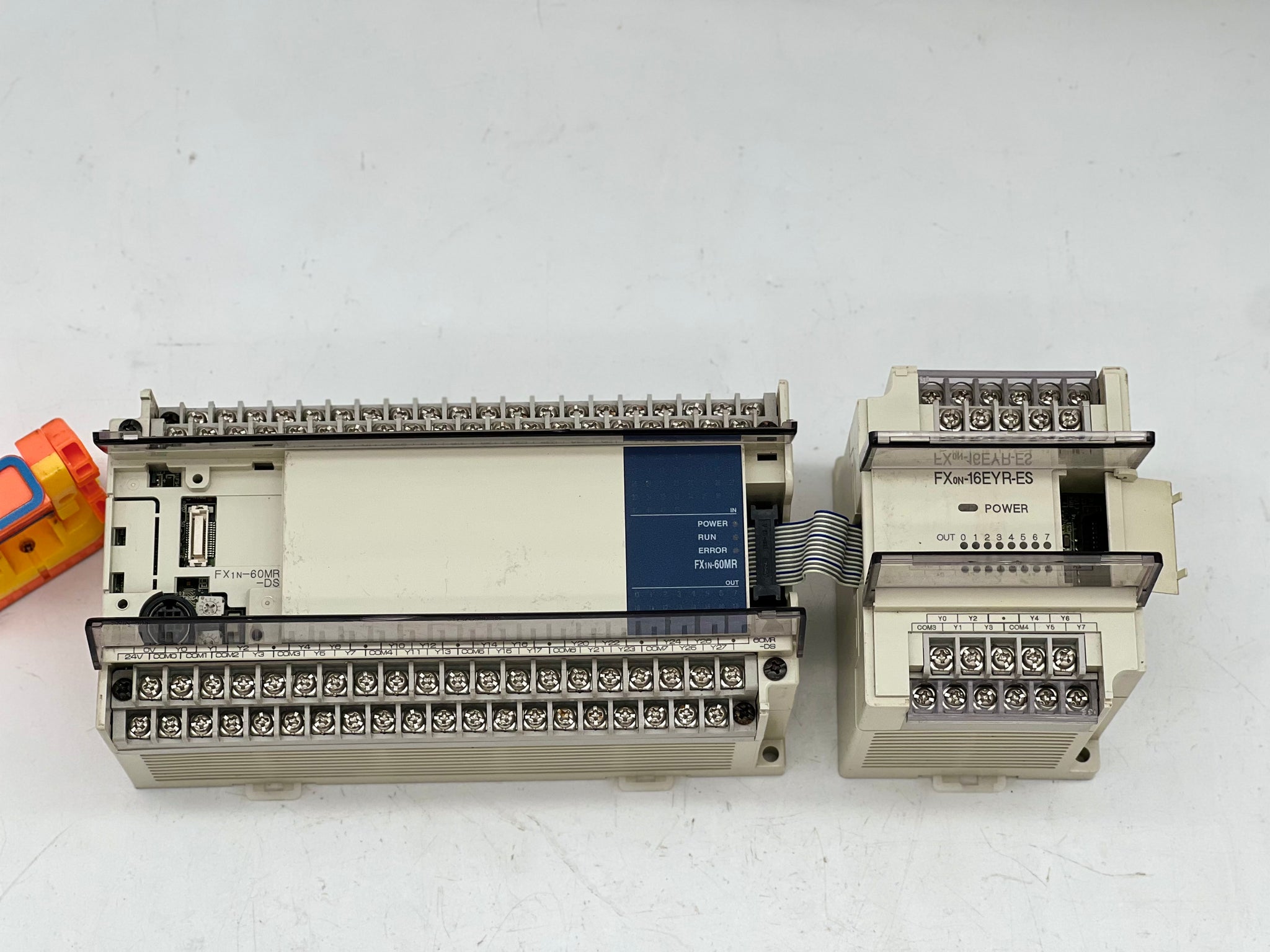 Mitsubishi FX1N-60MR-DS, FX0N-16EYR-ES/UL PLC (Used) – Gulf Asset 